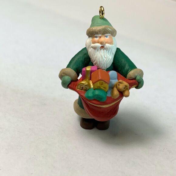 Hallmark KeepSake Miniature Ornament Series Centuries of Santa 1995 #2 - Picture 7 of 8